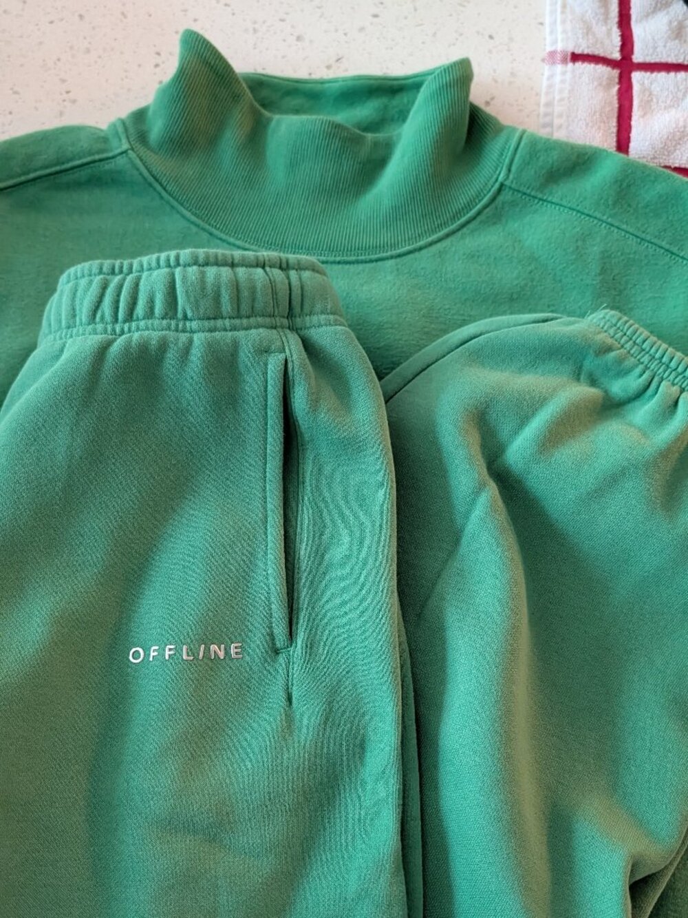 OFFLINE By Aerie Cloud Fleece Oversized Mockneck Sweatshirt